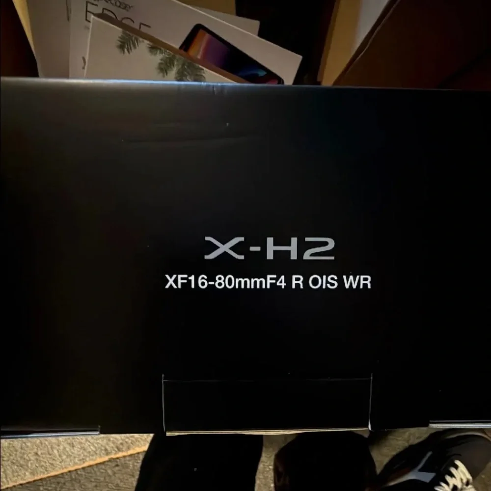Fujifilm X-H2 with XF16-80mmF4 Lens - Black